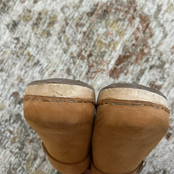 Lotta's from Stockholm Classic Brown/Tan Clogs in Oiled Nubuck (size 38) - Picture 5 of 8